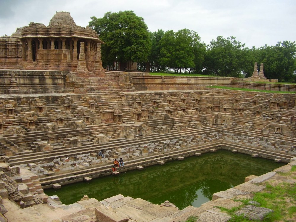 Modhera Sun Temple.jpg